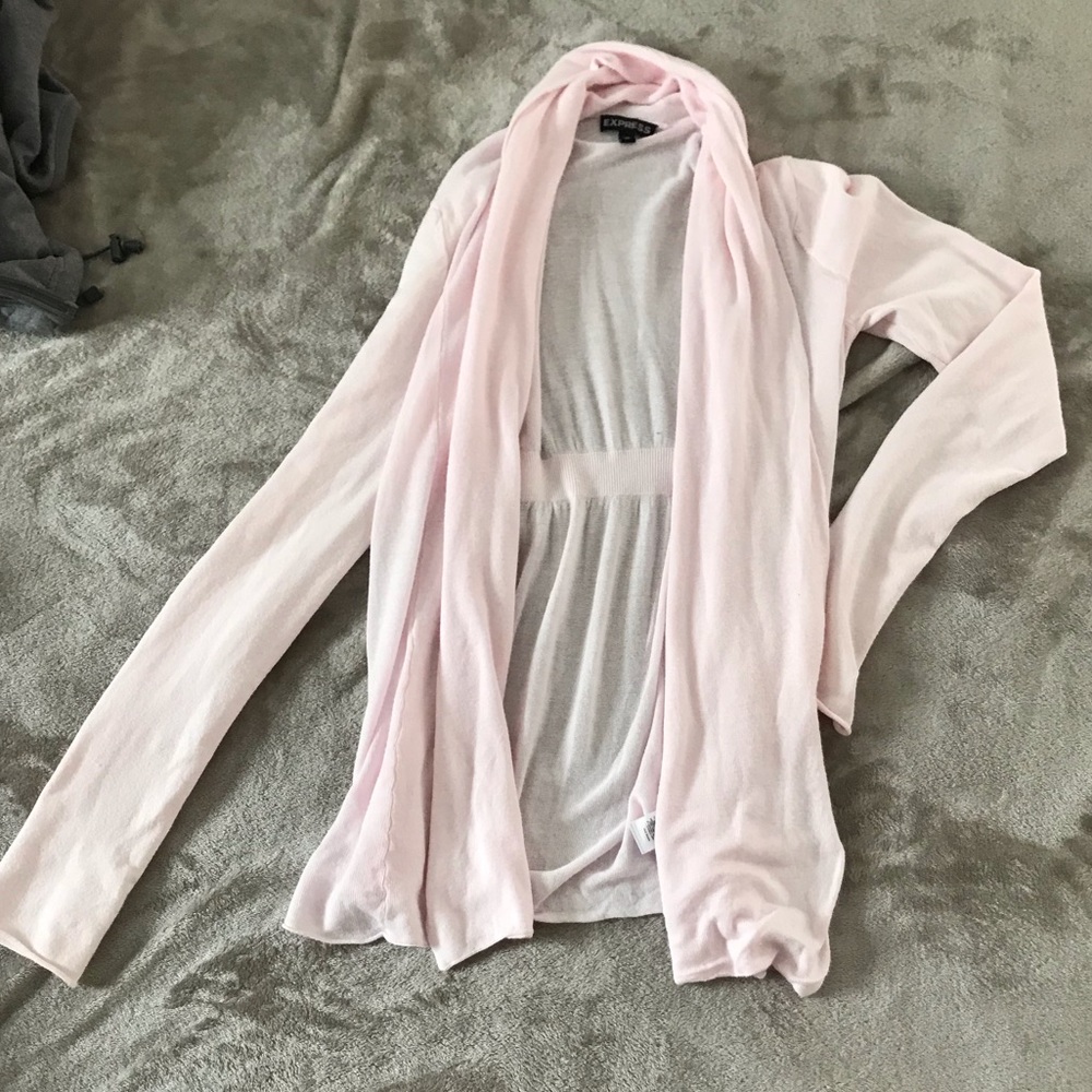 Like new soft pink cardigan